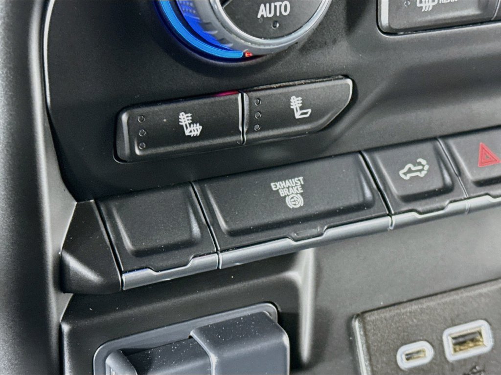 Used 2023 Chevrolet Silverado 2500 LT AWD/4WD image 18