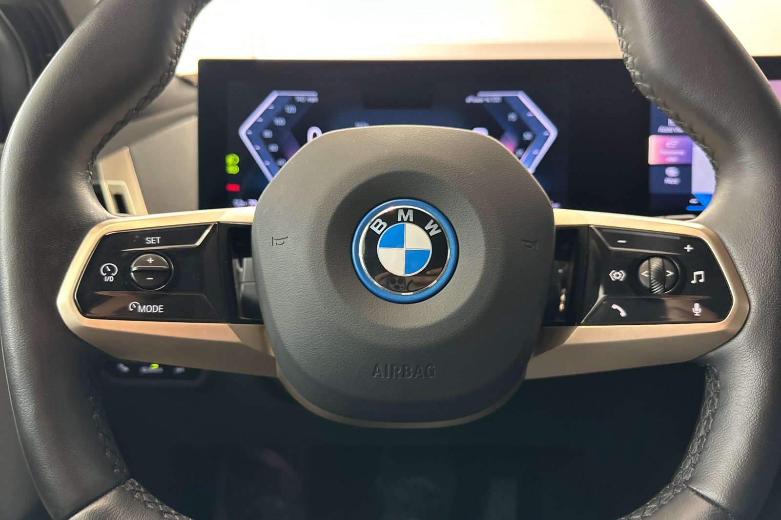 Certified 2024 BMW iX xDrive50 w/ Sport Package AWD/4WD image 10