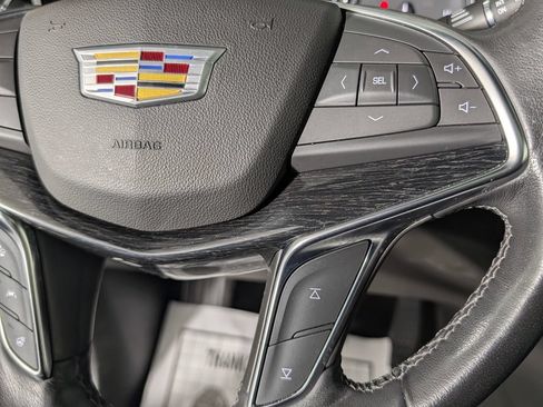 Used 2022 Cadillac XT5 Premium Luxury w/ Technology Package FWD image 37
