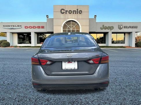 Used 2024 Nissan Altima 2.5 SR FWD image 4