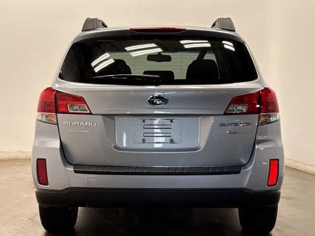 Used 2013 Subaru Outback 2.5i Premium AWD/4WD image 4