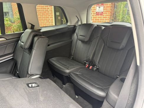 Used 2014 Mercedes-Benz GL 450 4MATIC image 24