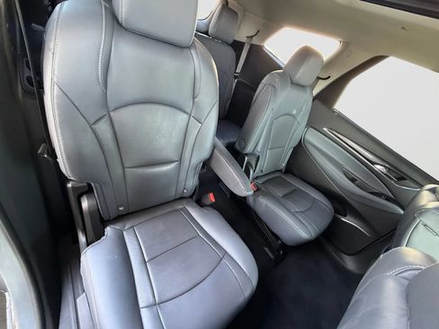 Used 2019 Buick Enclave Premium AWD/4WD image 17