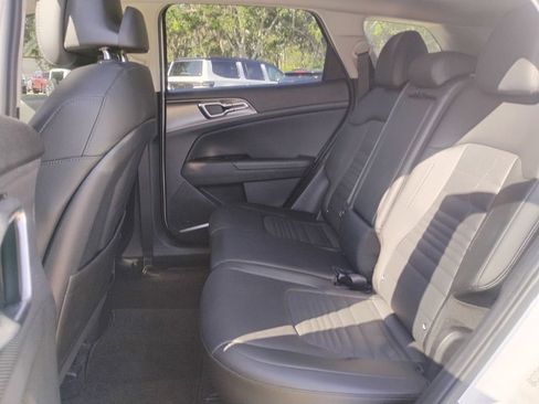 Used 2023 Kia Sportage SX FWD image 13