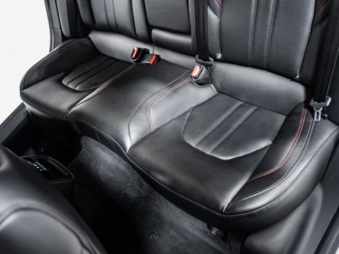 Used 2017 Maserati Quattroporte S GranSport Q4 image 32