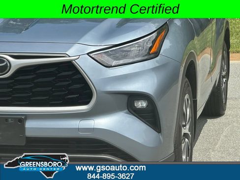 Used 2020 Toyota Highlander XLE AWD/4WD image 46