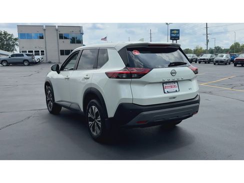 Used 2023 Nissan Rogue SV FWD image 6