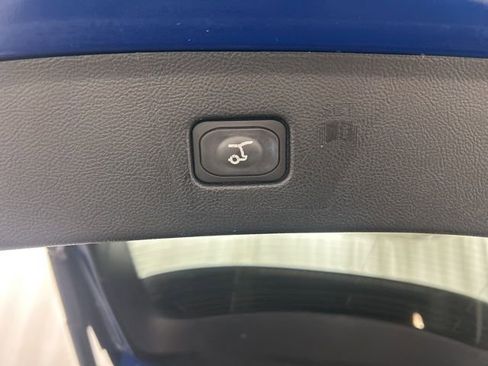 Used 2022 Ford Edge SEL w/ Sport Appearance Package image 29