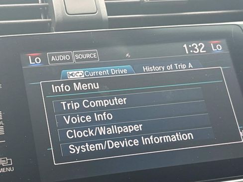 Used 2017 Honda Civic EX-L image 24