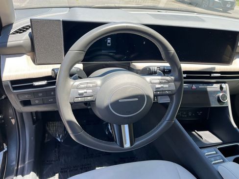 Used 2025 Hyundai Sonata SEL FWD image 28