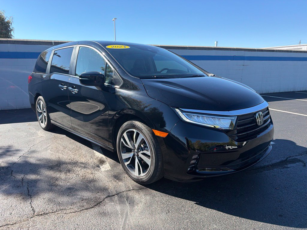 Certified 2024 Honda Odyssey Touring image 7