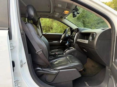 Used 2016 Jeep Compass High Altitude image 26