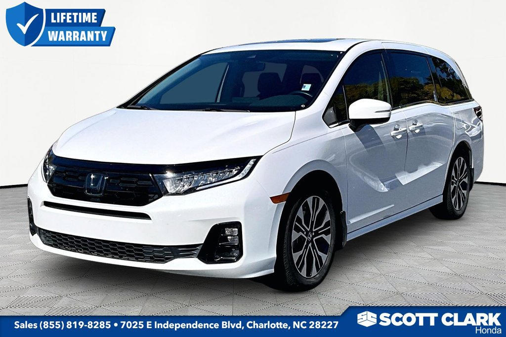 Used 2025 Honda Odyssey Elite image 3