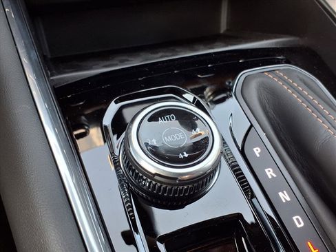 New 2026 GMC Canyon AT4 image 6