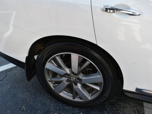 Used 2014 Nissan Pathfinder Platinum w/ Platinum Premium Package AWD/4WD image 27