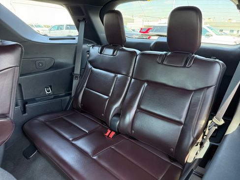Certified 2025 Ford Explorer Platinum w/ Ultimate Package AWD/4WD image 21