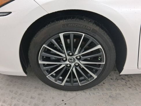 Certified 2023 Lexus ES 250 ES 250 w/ Premium Package image 12