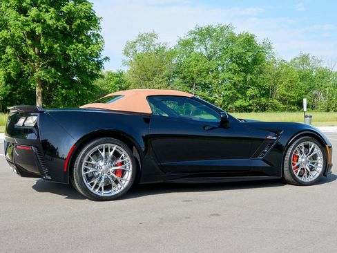 Used 2019 Chevrolet Corvette Z06 RWD image 12