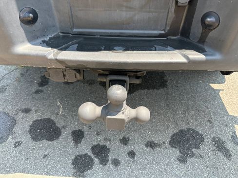 Used 2013 Ford F150 XLT w/ Luxury Equipment Group image 10