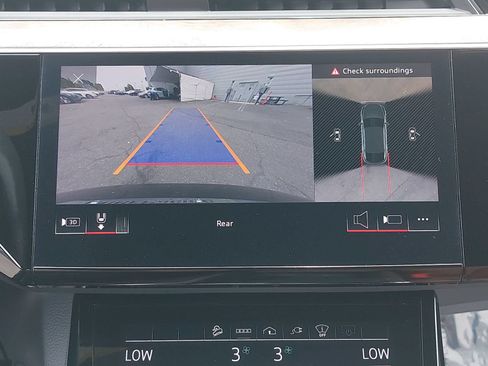 Certified 2022 Audi e-tron Prestige w/ Prestige Package AWD/4WD image 26