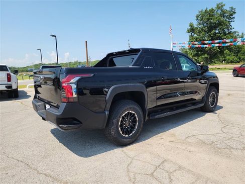 New 2026 Chevrolet Silverado EV Trail Boss w/ Premium Package image 6