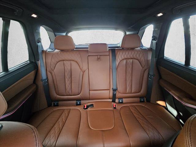 Used 2024 BMW X5 xDrive40i w/ M Sport Package AWD/4WD image 15