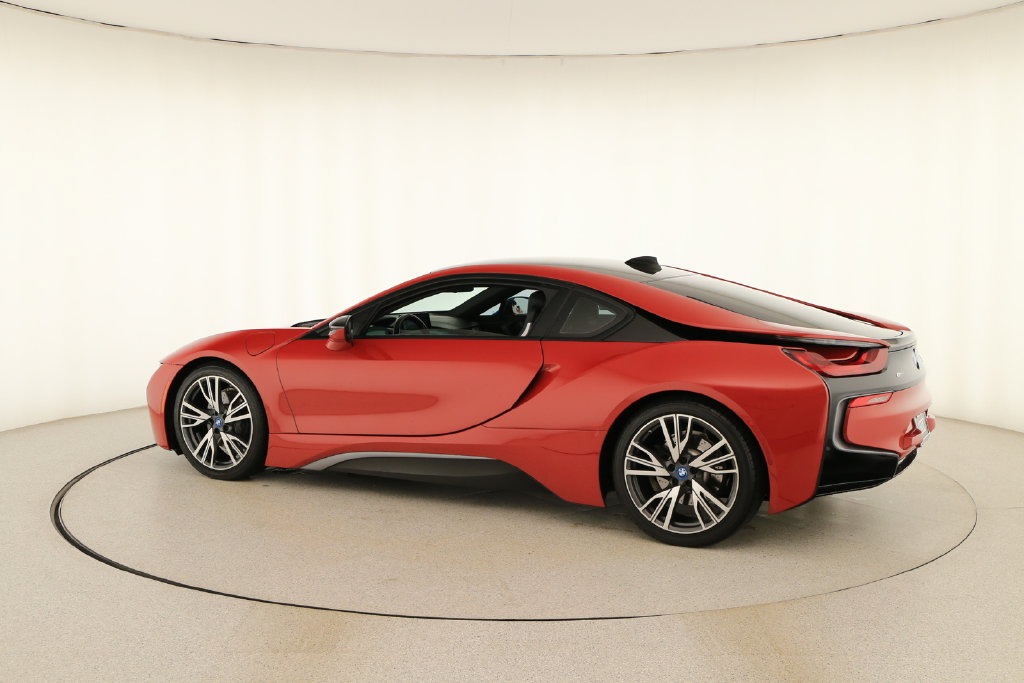 Used 2017 BMW i8 AWD/4WD image 3