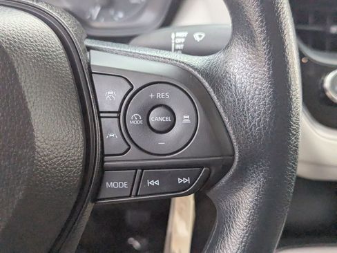 Used 2024 Toyota Corolla LE image 28