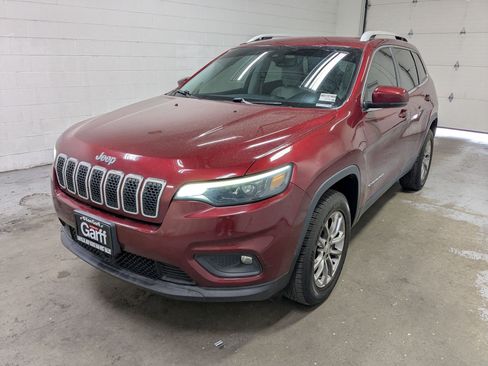 Used 2021 Jeep Cherokee Latitude Plus AWD/4WD image 11
