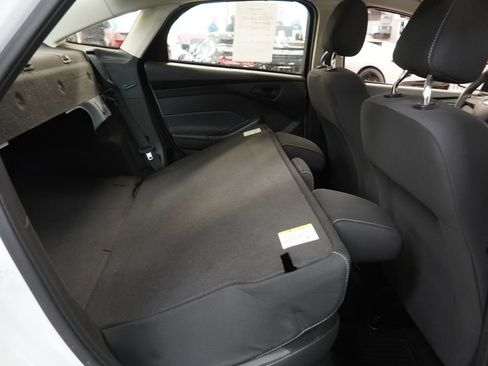 Used 2012 Ford Focus S FWD image 28