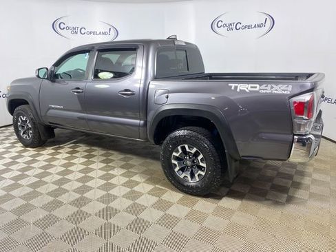 Certified 2023 Toyota Tacoma TRD Off-Road AWD/4WD image 4