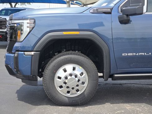 New 2026 GMC Sierra 3500 Denali Ultimate AWD/4WD image 5