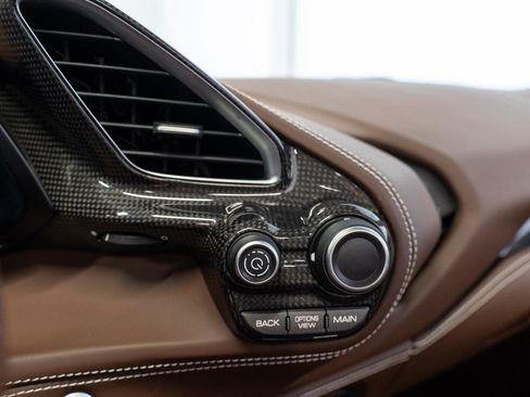 Used 2018 Ferrari 488 Spider image 7