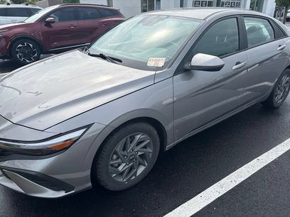 Used 2024 Hyundai Elantra SEL