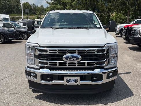 Certified 2026 Ford F350 XLT w/ XLT Value Package AWD/4WD image 5