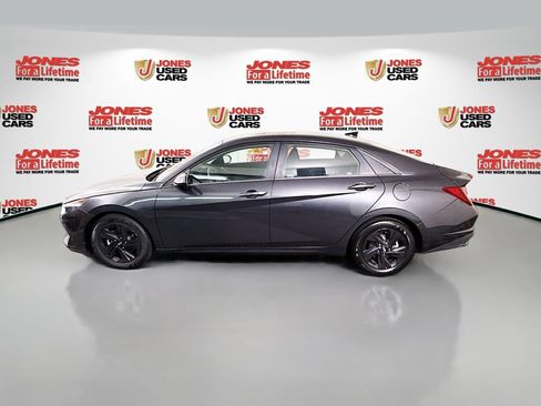 Certified 2022 Hyundai Elantra SEL w/ Cargo Package FWD image 12