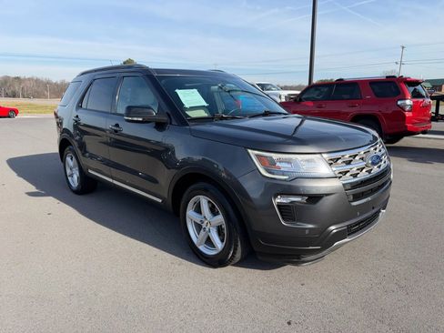 Used 2018 Ford Explorer XLT w/ Equipment Group 202A image 1