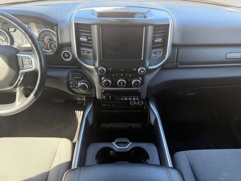 Used 2019 RAM 1500 Big Horn AWD/4WD image 11