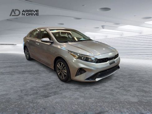 Used 2024 Kia Forte GT-Line image 2