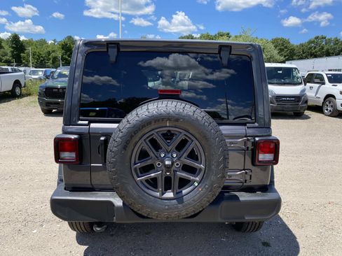 New 2026 Jeep Wrangler Unlimited Sport AWD/4WD image 4