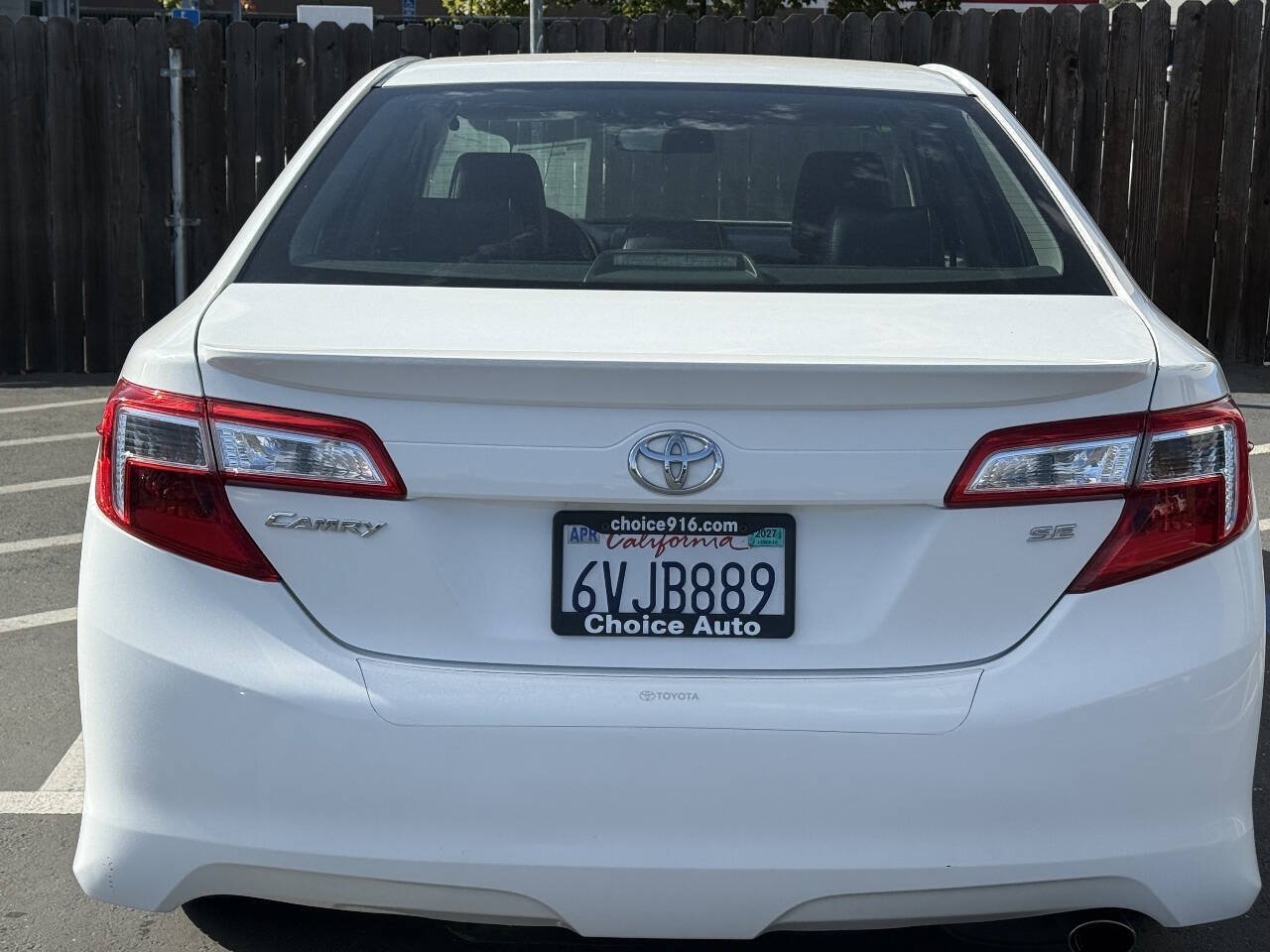 Used 2012 Toyota Camry SE FWD image 6