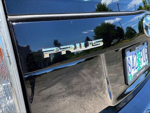 Used 2015 Toyota Prius Two FWD image 33