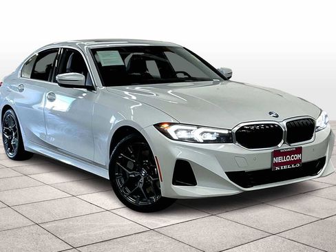 Used 2025 BMW 330i Sedan w/ Premium Package image 2
