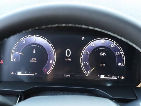 New 2025 Jeep Grand Cherokee L Laredo image 24