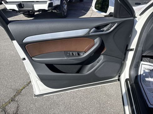 Used 2018 Audi Q3 2.0T Premium FWD image 23