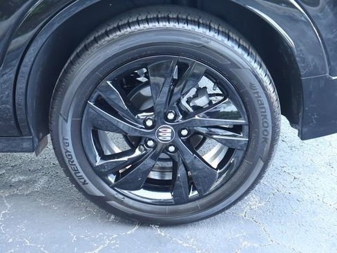 Used 2025 Buick Encore GX Sport Touring w/ Advanced Technology Package image 8