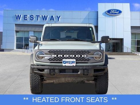 Used 2024 Ford Bronco Badlands image 8