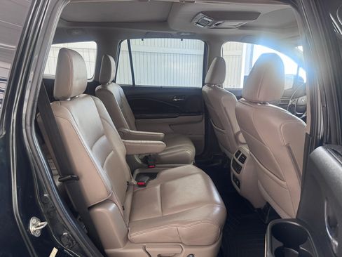 Used 2016 Honda Pilot Elite image 11