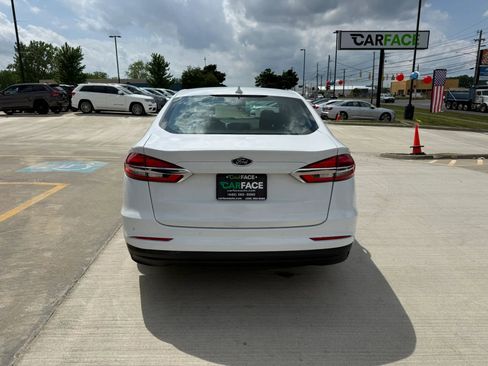 Used 2020 Ford Fusion SE FWD image 11