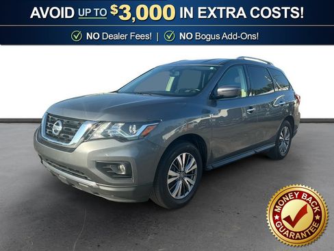 Used 2018 Nissan Pathfinder SV FWD image 1